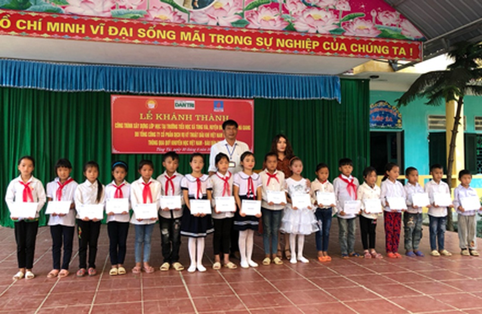 Hà Giang: Hàng trăm em học sinh vui mừng đón nhận lớp học mới trước ngày khai giảng - 12 Hà Giang: Hàng trăm em học sinh vui mừng đón nhận lớp học mới trước ngày khai giảng - 12