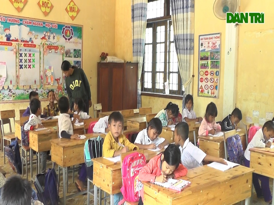 Quảng Trị: Chuẩn bị đầy đủ cơ sở vật chất, sẵn sàng cho năm học mới - 2 Quảng Trị: Chuẩn bị đầy đủ cơ sở vật chất, sẵn sàng cho năm học mới - 2