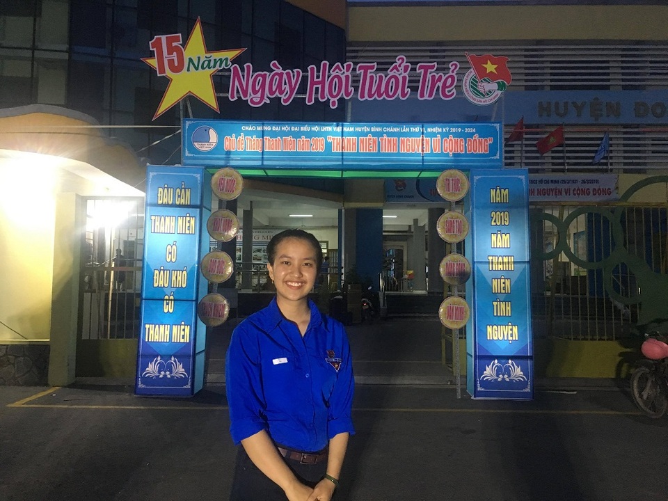 Nữ Đảng viên tuổi 18 luôn có thành tích học tập dẫn đầu toàn trường - 1 Nữ Đảng viên tuổi 18 luôn có thành tích học tập dẫn đầu toàn trường - 1