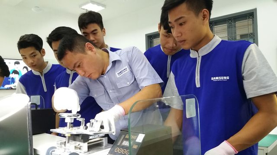 Từ tháng 9/2019: Đồng loạt có hiệu lực 5 chính sách tiền lương - 3 Từ tháng 9/2019: Đồng loạt có hiệu lực 5 chính sách tiền lương - 3