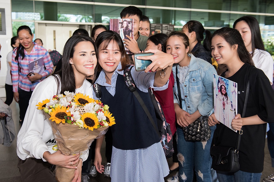 Hoa hậu Quốc tế 2018 Mariem Velazco mặc giản dị khi đến Việt Nam - 9 Hoa hậu Quốc tế 2018 Mariem Velazco mặc giản dị khi đến Việt Nam - 9
