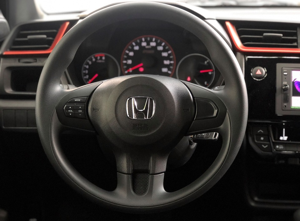 Honda Brio - Thực dụng nhưng không kém phần kiêu hãnh - 8 Honda Brio - Thực dụng nhưng không kém phần kiêu hãnh - 8