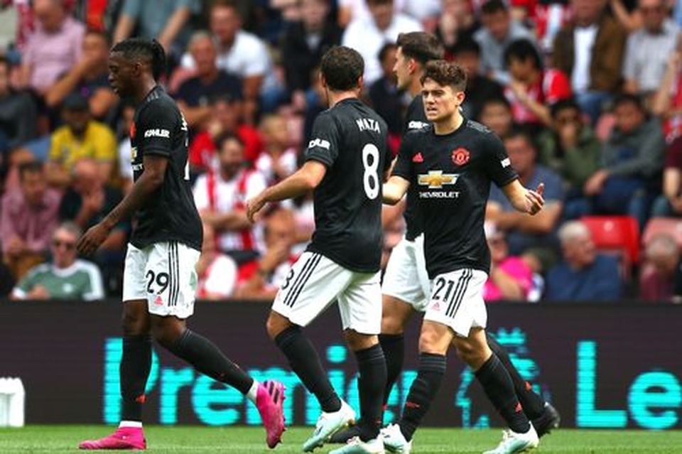 Thi đấu hơn người, Man Utd vẫn chia điểm với Southampton - 2 Thi đấu hơn người, Man Utd vẫn chia điểm với Southampton - 2