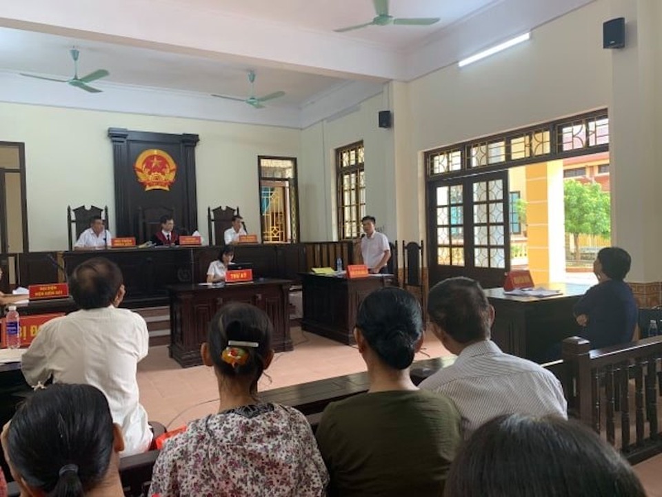 Nhiều vấn đề chưa được làm rõ tại phiên tòa xét xử lại vụ án bị kháng nghị giám đốc thẩm - 1 Nhiều vấn đề chưa được làm rõ tại phiên tòa xét xử lại vụ án bị kháng nghị giám đốc thẩm - 1