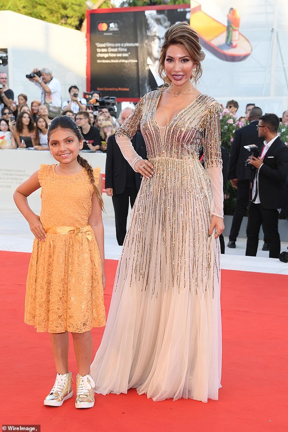 Farrah Abraham khoe vòng một dao kéo trên biển - 9 Farrah Abraham khoe vòng một dao kéo trên biển - 9