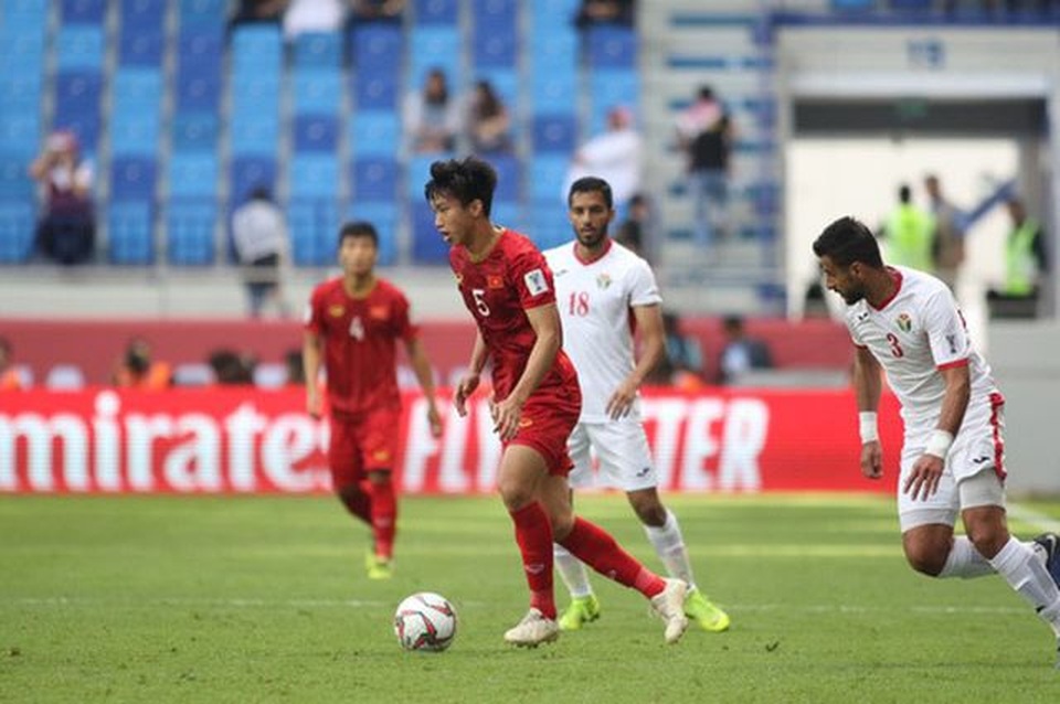 CLB Hà Nội nói gì khi Văn Hậu sang Hà Lan thi đấu? - 1