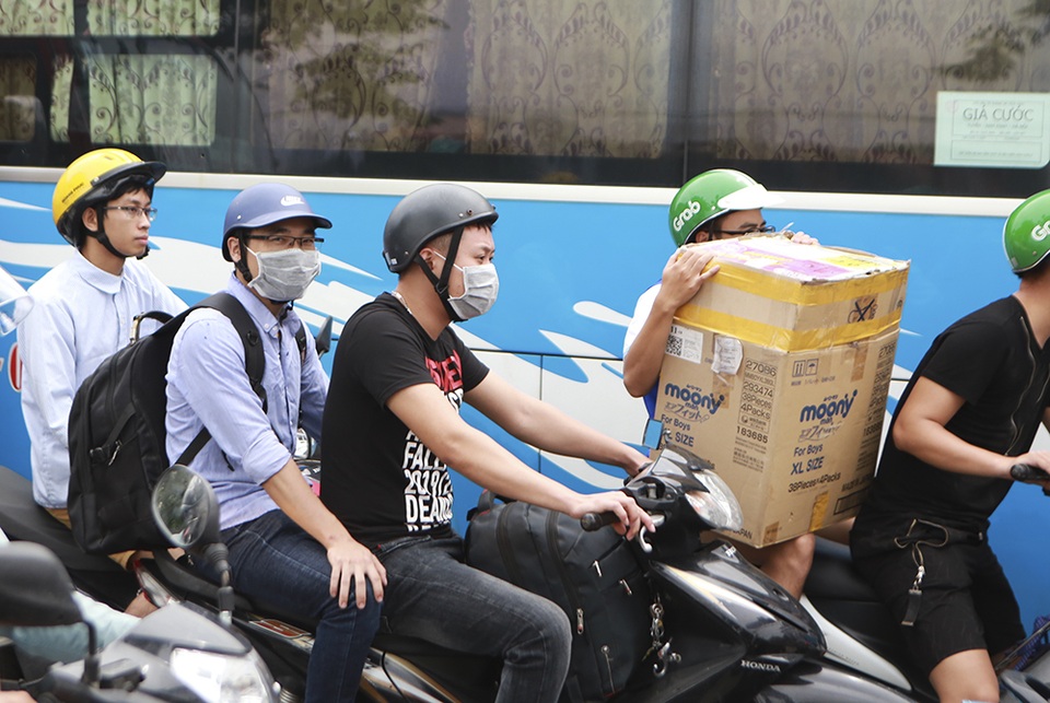 Giao thông Hà Nội thông thoáng trong ngày đầu nghỉ lễ - 11 Giao thông Hà Nội thông thoáng trong ngày đầu nghỉ lễ - 11