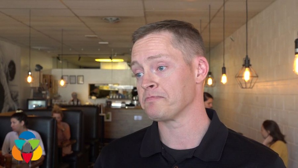 Thực khách thoát y khi gọi món ăn vì nhầm lẫn - 3