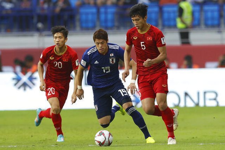 Văn Hậu có thể chạm trán Ajax ở trận đấu đầu tiên tại Hà Lan - 1 Văn Hậu có thể chạm trán Ajax ở trận đấu đầu tiên tại Hà Lan - 1
