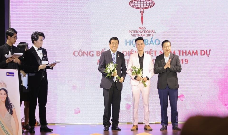 Vũ Mạnh Cường tận tình hướng dẫn đàn em - 2 Vũ Mạnh Cường tận tình hướng dẫn đàn em - 2
