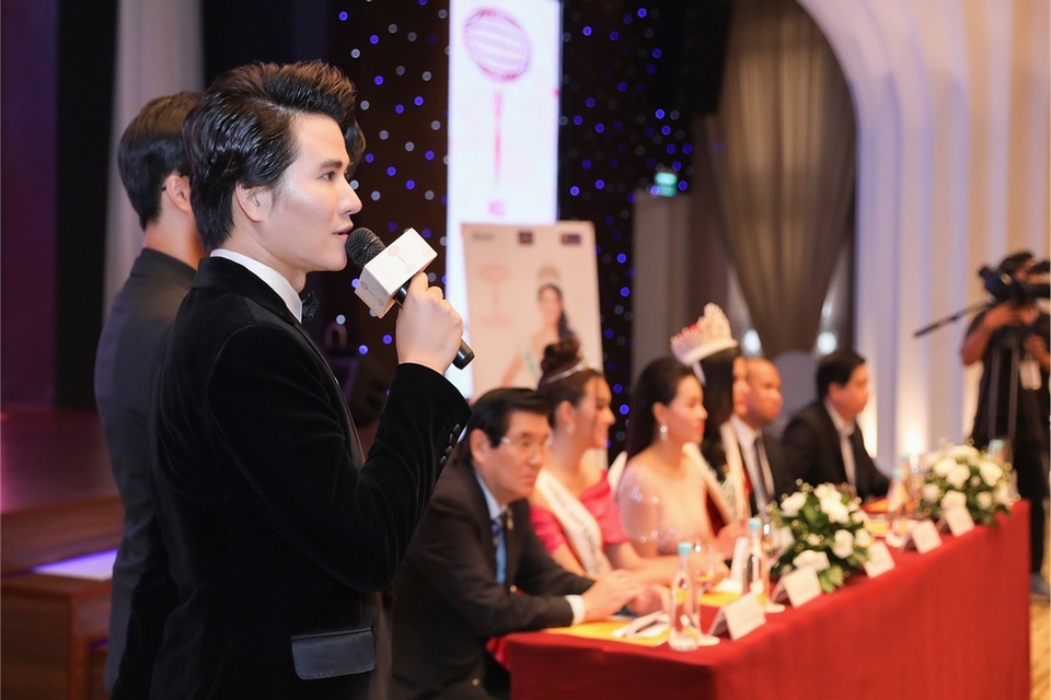 Vũ Mạnh Cường tận tình hướng dẫn đàn em - 3 Vũ Mạnh Cường tận tình hướng dẫn đàn em - 3