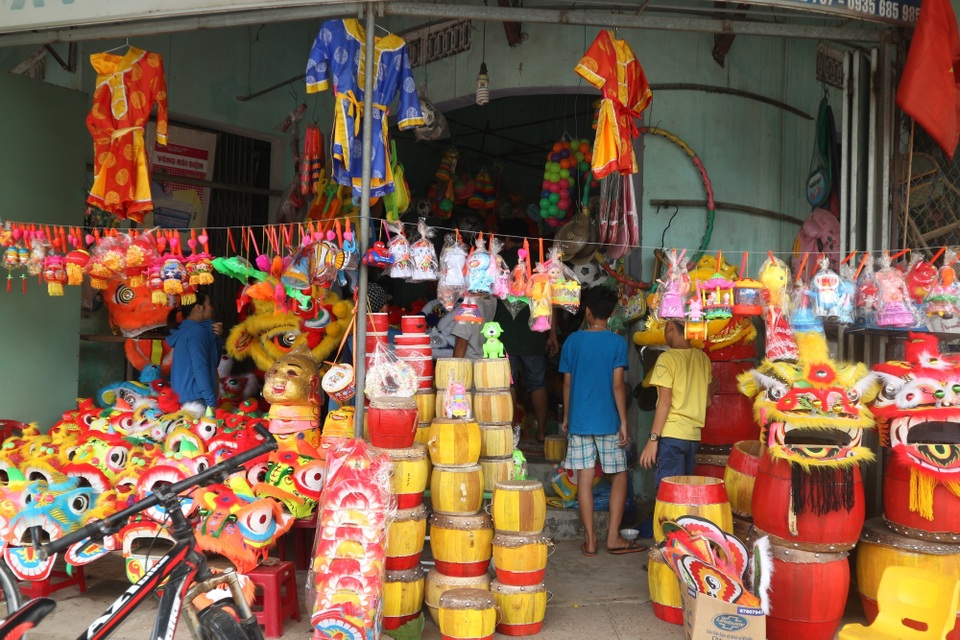 Thị trường đồ chơi trung thu Thị trường đồ chơi trung thu