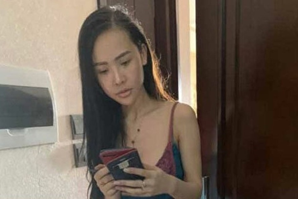 Má mì đường dây gái gọi đẹp như hoa hậu, đi Mercedes, ở căn hộ cao cấp - 1 Má mì đường dây gái gọi đẹp như hoa hậu, đi Mercedes, ở căn hộ cao cấp - 1