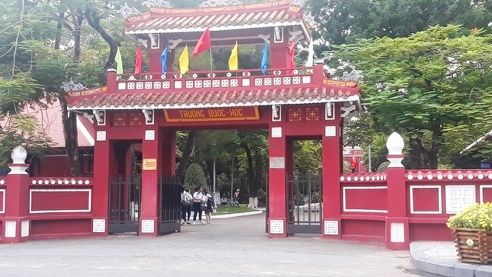 Thủ tướng thăm Nhà lưu niệm Chủ tịch Hồ Chí Minh tại Huế - 9 Thủ tướng thăm Nhà lưu niệm Chủ tịch Hồ Chí Minh tại Huế - 9