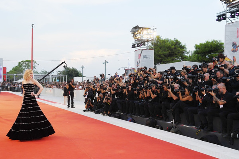 Cate Blanchett trẻ đẹp đáng ngưỡng mộ ở tuổi ngũ tuần - 3 Cate Blanchett trẻ đẹp đáng ngưỡng mộ ở tuổi ngũ tuần - 3
