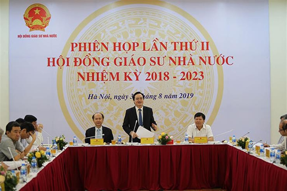 Hội đồng Giáo sư Nhà nước khôi phục chức danh Phó Giáo sư cho ông Hoàng Xuân Quế - 1 Hội đồng Giáo sư Nhà nước khôi phục chức danh Phó Giáo sư cho ông Hoàng Xuân Quế - 1