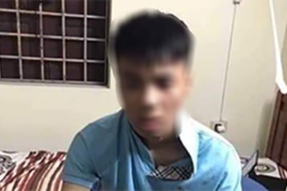 Kẻ rạch mặt nữ sinh Quảng Ninh ở nhà vệ sinh trường bị tạm giữ - 1 Kẻ rạch mặt nữ sinh Quảng Ninh ở nhà vệ sinh trường bị tạm giữ - 1