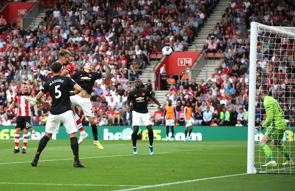 Nhìn lại trận hòa gây thất vọng của Man Utd trên sân Southampton - 15 Nhìn lại trận hòa gây thất vọng của Man Utd trên sân Southampton - 15