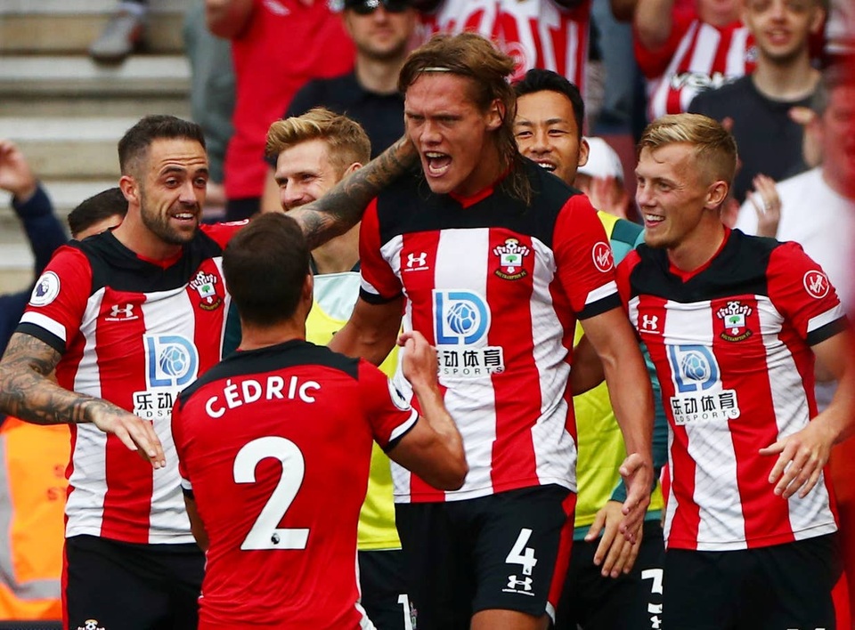 Nhìn lại trận hòa gây thất vọng của Man Utd trên sân Southampton - 16 Nhìn lại trận hòa gây thất vọng của Man Utd trên sân Southampton - 16