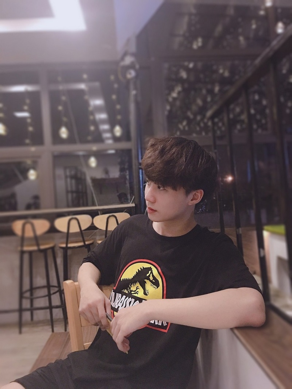 Nam sinh đại học Mở Hà Nội với nét đẹp lãng tử “đốn tim” phái nữ - 2 Nam sinh đại học Mở Hà Nội với nét đẹp lãng tử “đốn tim” phái nữ - 2