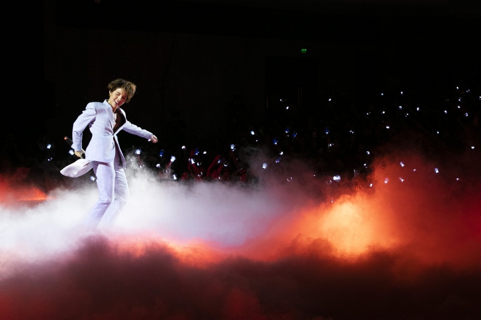 Vũ Cát Tường khiến Hồng Nhung rưng rưng nhớ cố nhạc sĩ Trịnh Công Sơn - 17 Vũ Cát Tường khiến Hồng Nhung rưng rưng nhớ cố nhạc sĩ Trịnh Công Sơn - 17