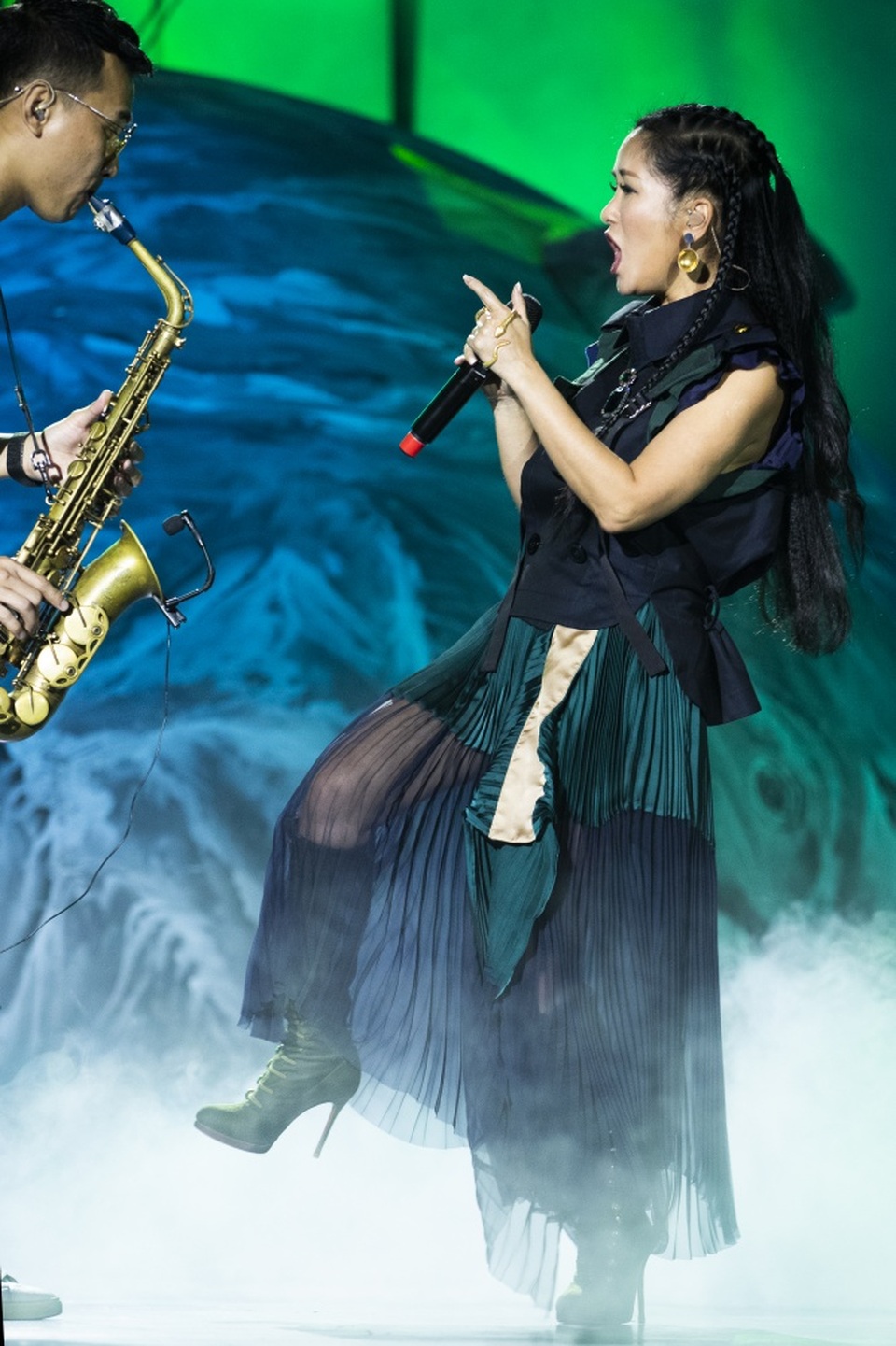 Vũ Cát Tường khiến Hồng Nhung rưng rưng nhớ cố nhạc sĩ Trịnh Công Sơn - 4 Vũ Cát Tường khiến Hồng Nhung rưng rưng nhớ cố nhạc sĩ Trịnh Công Sơn - 4