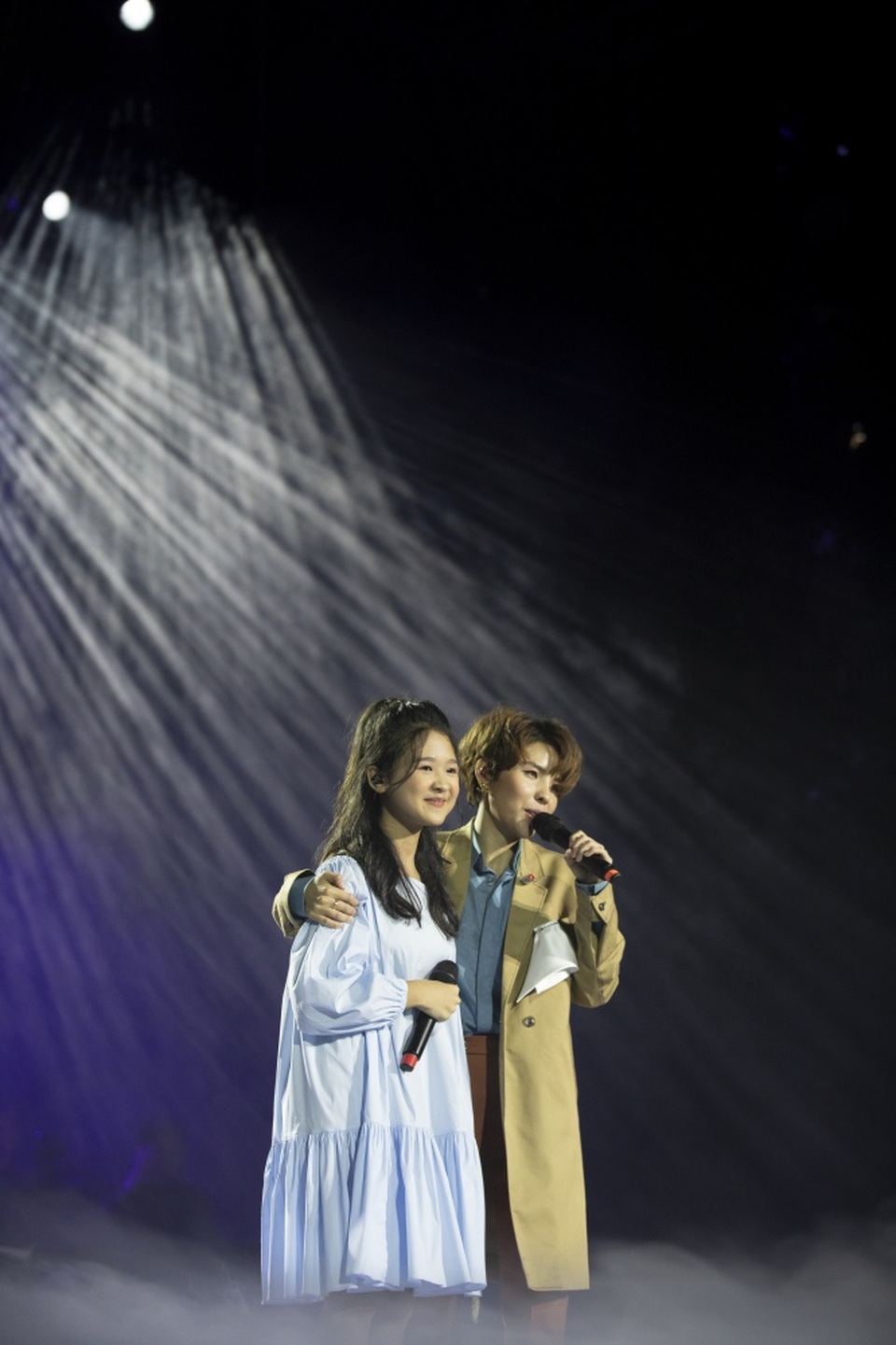 Vũ Cát Tường khiến Hồng Nhung rưng rưng nhớ cố nhạc sĩ Trịnh Công Sơn - 23 Vũ Cát Tường khiến Hồng Nhung rưng rưng nhớ cố nhạc sĩ Trịnh Công Sơn - 23