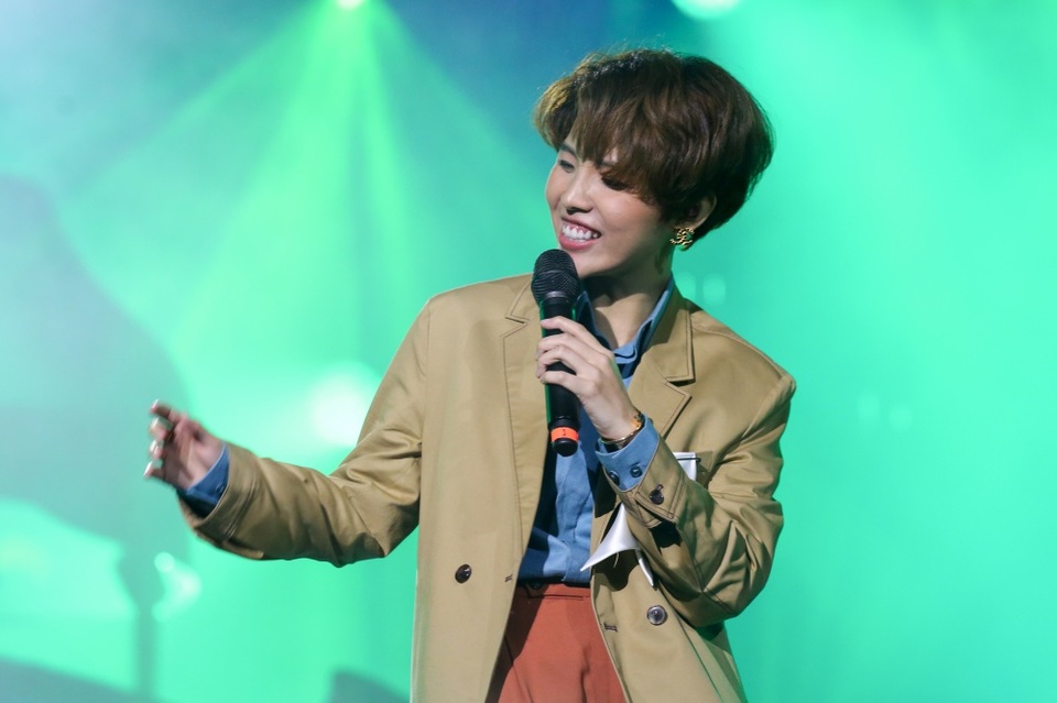 Vũ Cát Tường khiến Hồng Nhung rưng rưng nhớ cố nhạc sĩ Trịnh Công Sơn - 24 Vũ Cát Tường khiến Hồng Nhung rưng rưng nhớ cố nhạc sĩ Trịnh Công Sơn - 24