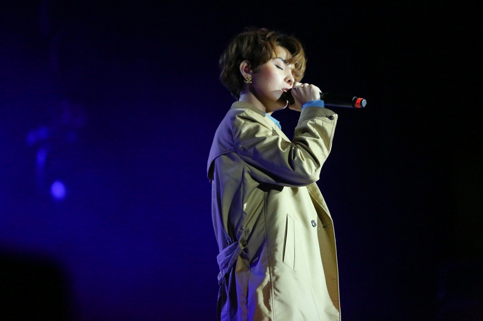 Vũ Cát Tường khiến Hồng Nhung rưng rưng nhớ cố nhạc sĩ Trịnh Công Sơn - 18 Vũ Cát Tường khiến Hồng Nhung rưng rưng nhớ cố nhạc sĩ Trịnh Công Sơn - 18