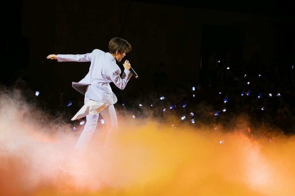 Vũ Cát Tường khiến Hồng Nhung rưng rưng nhớ cố nhạc sĩ Trịnh Công Sơn - 21 Vũ Cát Tường khiến Hồng Nhung rưng rưng nhớ cố nhạc sĩ Trịnh Công Sơn - 21