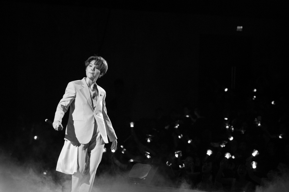 Vũ Cát Tường khiến Hồng Nhung rưng rưng nhớ cố nhạc sĩ Trịnh Công Sơn - 20 Vũ Cát Tường khiến Hồng Nhung rưng rưng nhớ cố nhạc sĩ Trịnh Công Sơn - 20