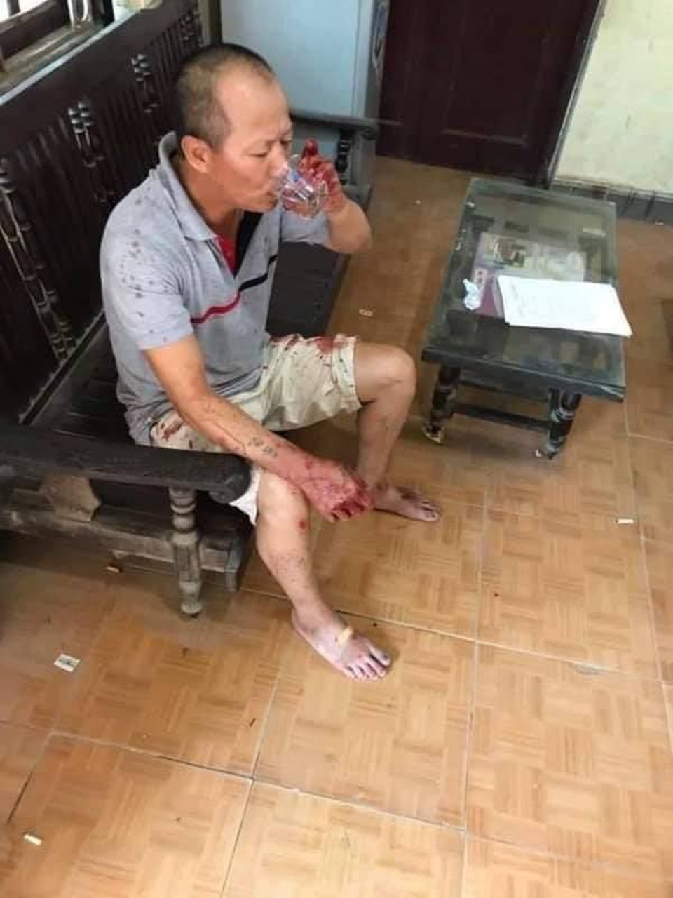 Nhân chứng kể lại giây phút anh trai truy sát cả nhà em trai - 3 Nhân chứng kể lại giây phút anh trai truy sát cả nhà em trai - 3