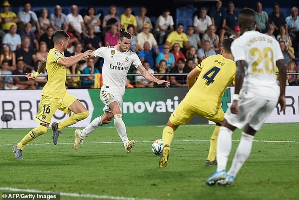 Villarreal 2-2 Real Madrid: Bale lập cú đúp và nhận… thẻ đỏ - 3