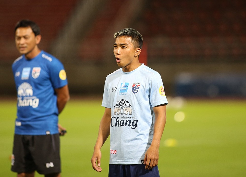 Đột nhập buổi tập của đội tuyển Thái Lan trước trận gặp Việt Nam - 17 Đột nhập buổi tập của đội tuyển Thái Lan trước trận gặp Việt Nam - 17