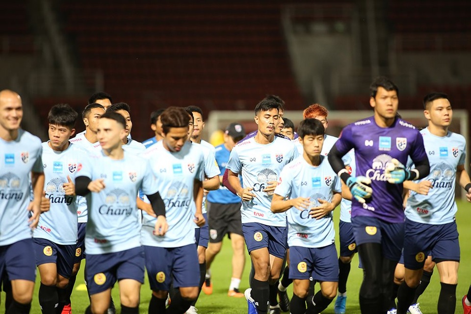 Đột nhập buổi tập của đội tuyển Thái Lan trước trận gặp Việt Nam - 13 Đột nhập buổi tập của đội tuyển Thái Lan trước trận gặp Việt Nam - 13