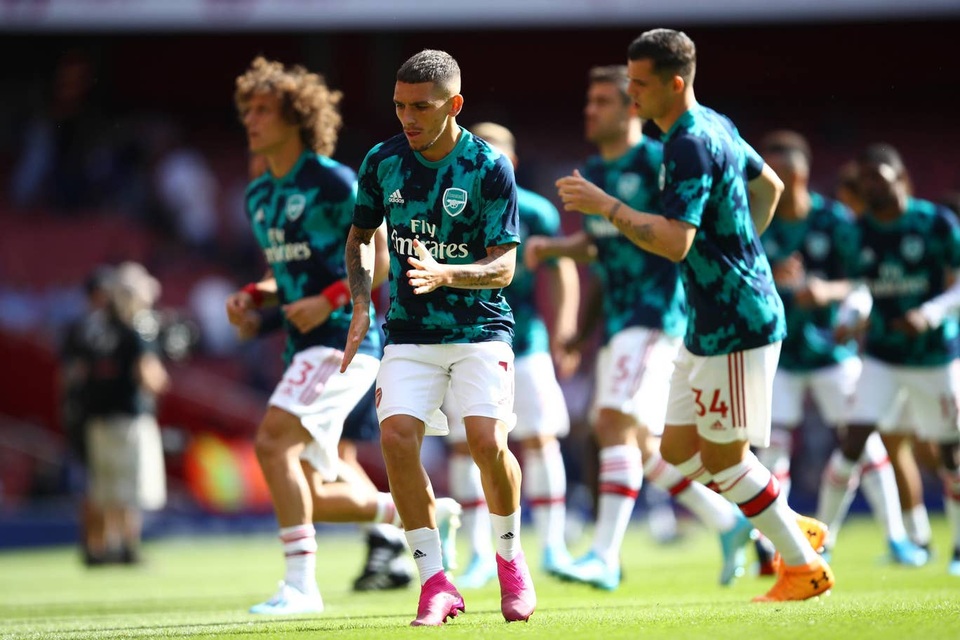 Những khoảnh khắc chia điểm giữa Arsenal và Tottenham - 3 Những khoảnh khắc chia điểm giữa Arsenal và Tottenham - 3