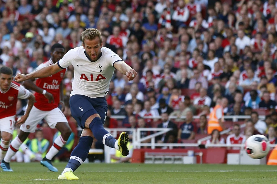 Những khoảnh khắc chia điểm giữa Arsenal và Tottenham - 14 Những khoảnh khắc chia điểm giữa Arsenal và Tottenham - 14