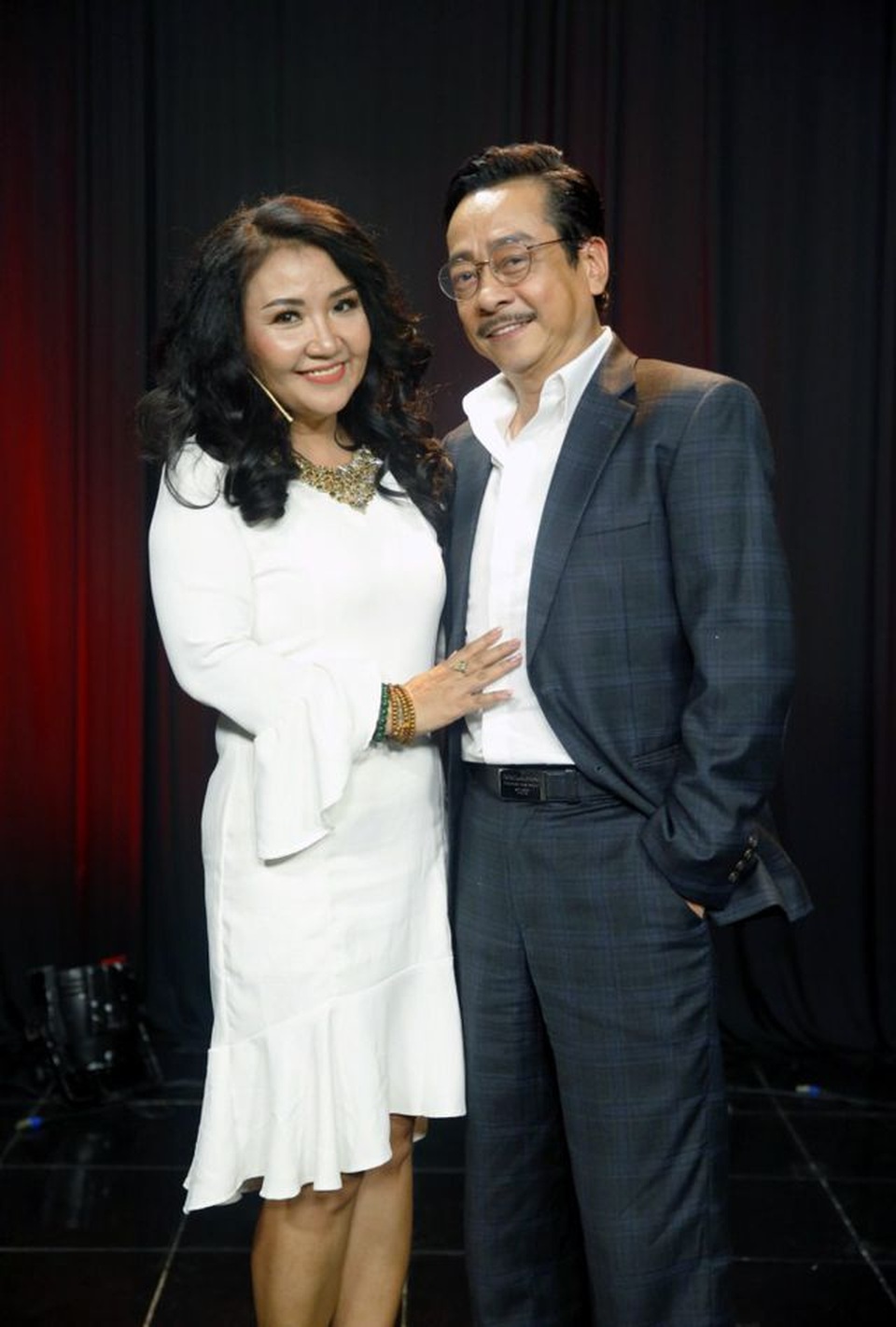 Góc khuất đẫm nước mắt của mẹ đơn thân trong showbiz - 10 Góc khuất đẫm nước mắt của mẹ đơn thân trong showbiz - 10