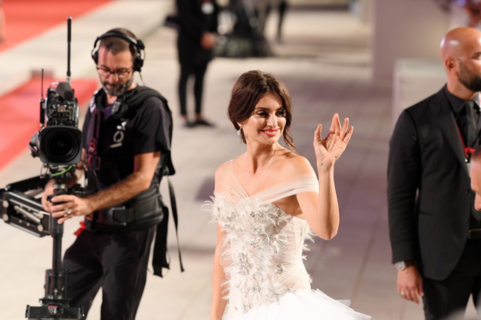 Penelope Cruz trẻ đẹp đáng ngưỡng mộ - 16 Penelope Cruz trẻ đẹp đáng ngưỡng mộ - 16