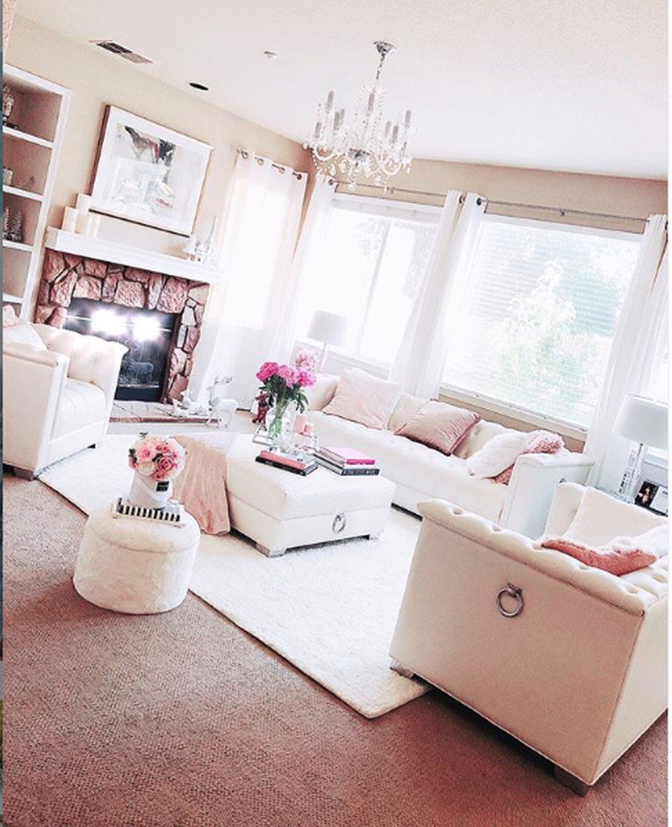 Choáng ngợp với cuộc sống sang chảnh của Hoa hậu Phạm Hương trên đất Mỹ - 12