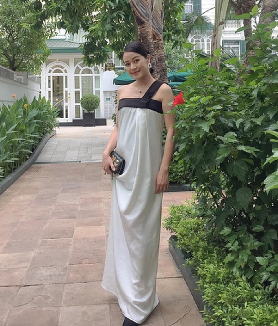 Lan Khuê, Phương Mai: “Bầu bí” vẫn gợi cảm - 4 Lan Khuê, Phương Mai: “Bầu bí” vẫn gợi cảm - 4