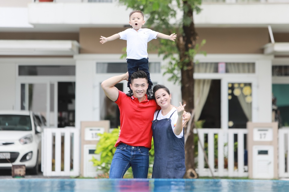 Quốc Cơ báo tin bà xã có bầu - 3 Quốc Cơ báo tin bà xã có bầu - 3