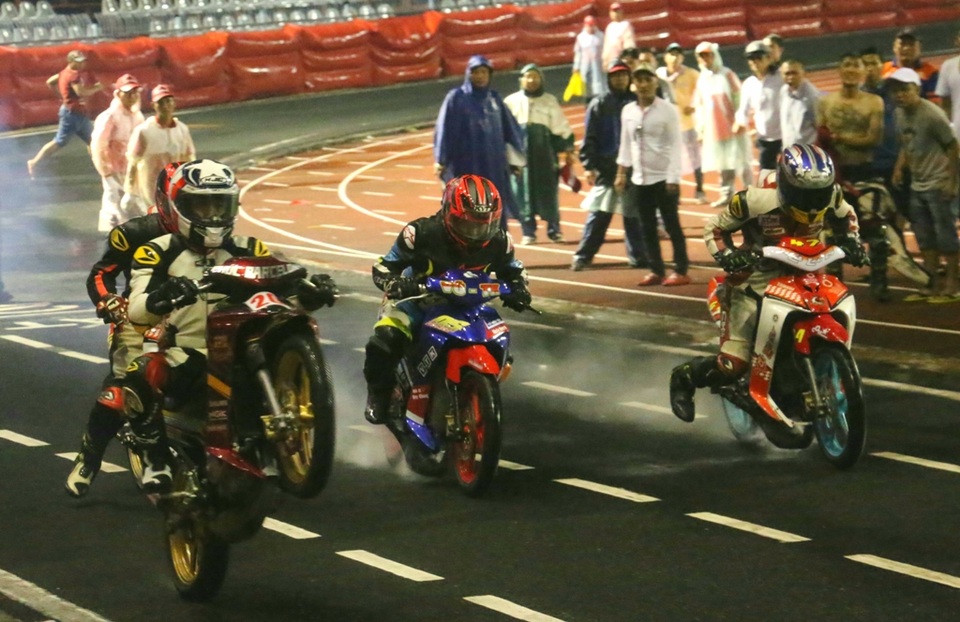 Kịch tính giải đua xe mô tô toàn quốc chào mừng 2/9 - 6