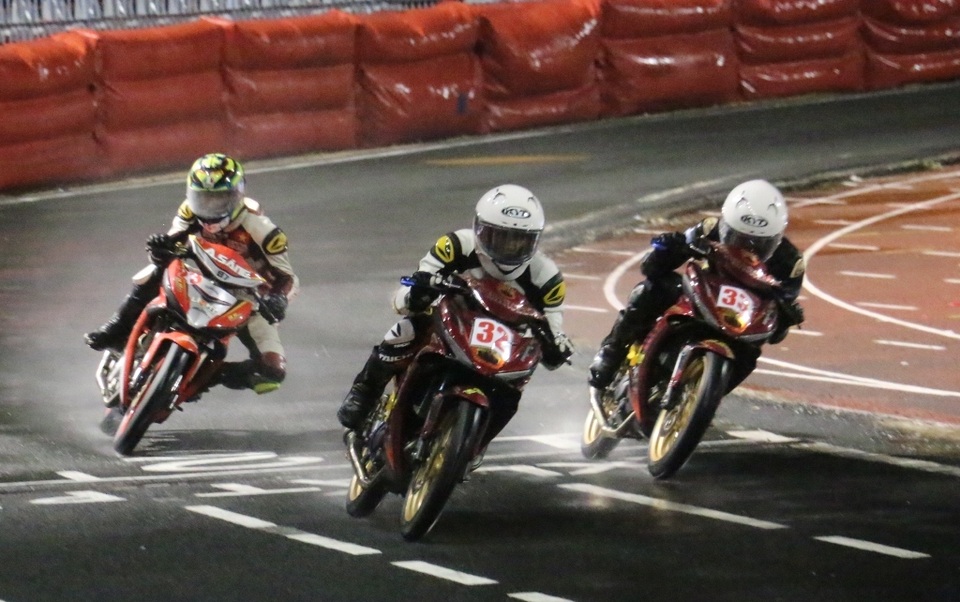 Kịch tính giải đua xe mô tô toàn quốc chào mừng 2/9 - 7