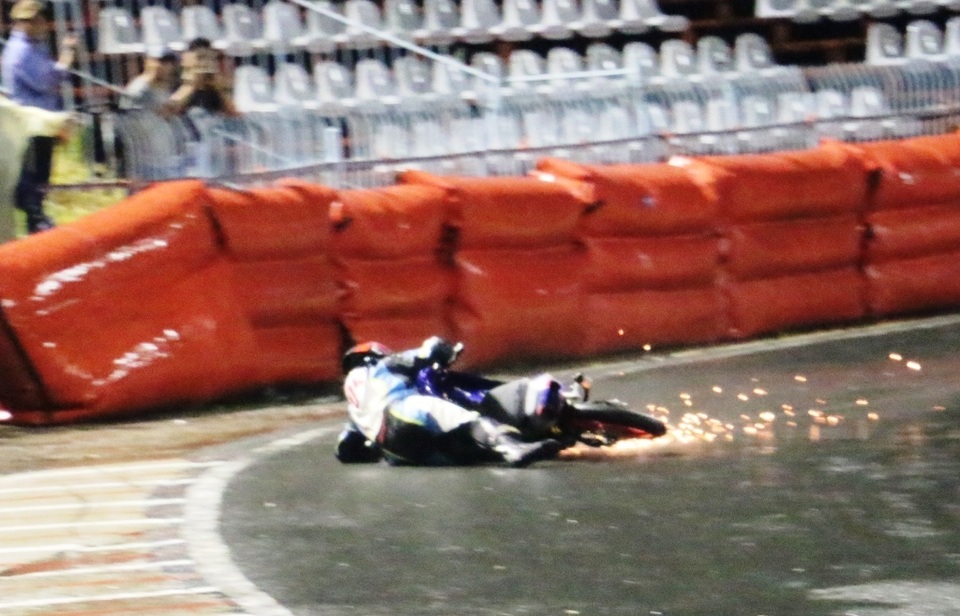 Kịch tính giải đua xe mô tô toàn quốc chào mừng 2/9 - 10