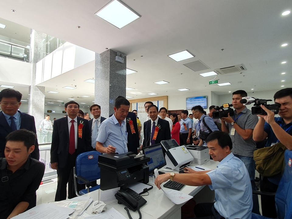 Quảng Ninh khánh thành trụ sở Trung tâm phục vụ hành chính công 150 tỷ đồng - 3 Quảng Ninh khánh thành trụ sở Trung tâm phục vụ hành chính công 150 tỷ đồng - 3