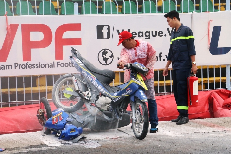 Kịch tính giải đua xe mô tô toàn quốc chào mừng 2/9 - 12