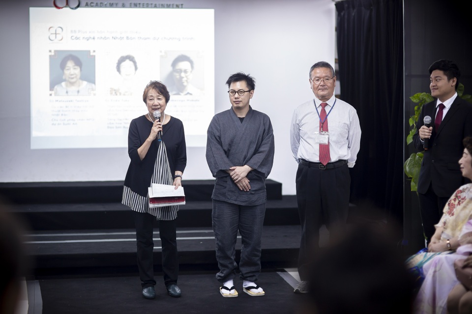 Hoa hậu Phan Hoàng Thu xinh đẹp trong trang phục Yukata Nhật Bản - 7 Hoa hậu Phan Hoàng Thu xinh đẹp trong trang phục Yukata Nhật Bản - 7