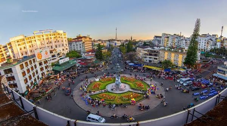 Đà Lạt đẹp ngỡ ngàng khi hoàng hôn buông xuống - 4