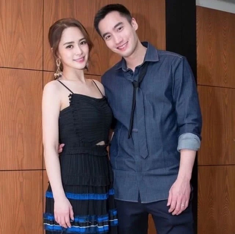 Chung Hân Đồng tức giận trước tin đồn “ông xã” ngoại tình - 1 Chung Hân Đồng tức giận trước tin đồn “ông xã” ngoại tình - 1